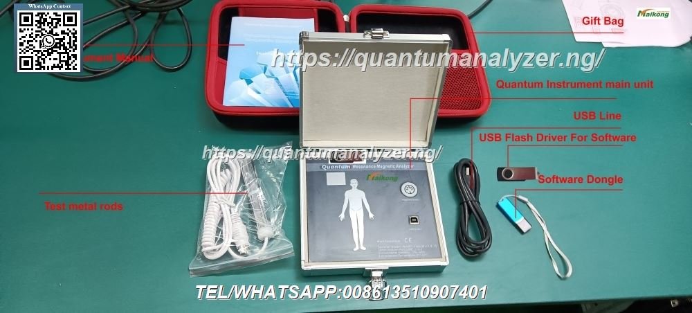 Paciente sosteniendo el sensor correctamente durante un análisis en clínica peruana